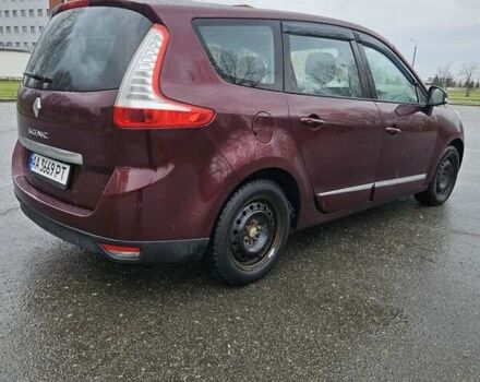 Красный Рено Гранд Сценик, объемом двигателя 1.46 л и пробегом 270 тыс. км за 9900 $, фото 2 на Automoto.ua