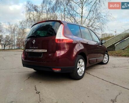 Красный Рено Гранд Сценик, объемом двигателя 1.6 л и пробегом 249 тыс. км за 8500 $, фото 11 на Automoto.ua