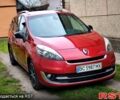 Красный Рено Гранд Сценик, объемом двигателя 1.6 л и пробегом 207 тыс. км за 9100 $, фото 1 на Automoto.ua