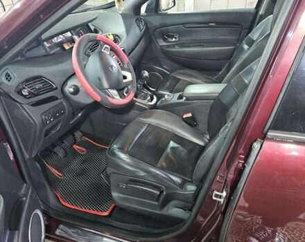 Красный Рено Гранд Сценик, объемом двигателя 1.46 л и пробегом 270 тыс. км за 9900 $, фото 8 на Automoto.ua