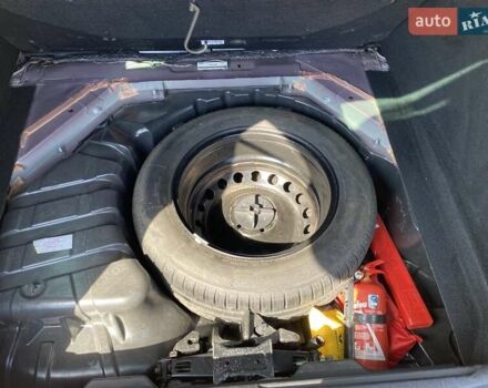 Красный Рено Гранд Сценик, объемом двигателя 1.5 л и пробегом 265 тыс. км за 8800 $, фото 18 на Automoto.ua