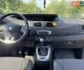 Красный Рено Гранд Сценик, объемом двигателя 1.5 л и пробегом 265 тыс. км за 8800 $, фото 16 на Automoto.ua