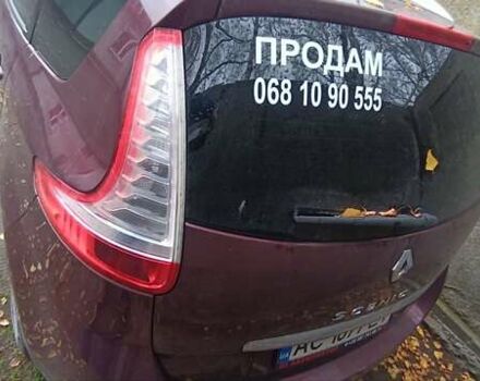 Красный Рено Гранд Сценик, объемом двигателя 1.6 л и пробегом 299 тыс. км за 9799 $, фото 4 на Automoto.ua