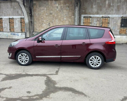 Червоний Рено Гранд Сценік, об'ємом двигуна 1.6 л та пробігом 280 тис. км за 7500 $, фото 3 на Automoto.ua