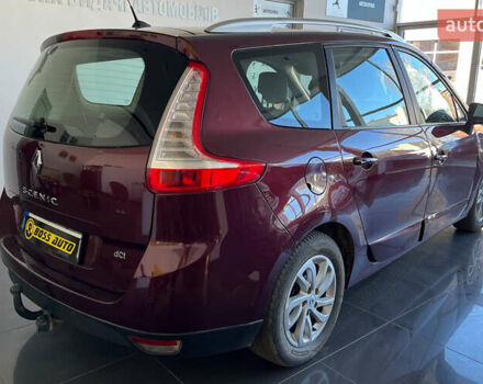 Красный Рено Гранд Сценик, объемом двигателя 1.5 л и пробегом 135 тыс. км за 12350 $, фото 6 на Automoto.ua