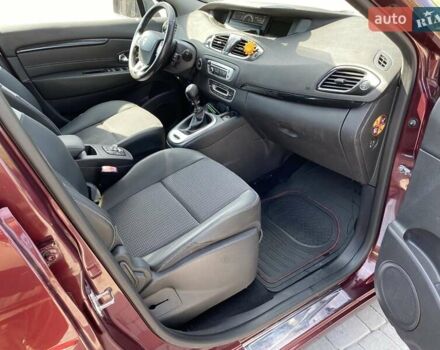 Красный Рено Гранд Сценик, объемом двигателя 1.5 л и пробегом 265 тыс. км за 8800 $, фото 12 на Automoto.ua