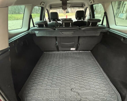 Червоний Рено Гранд Сценік, об'ємом двигуна 1.6 л та пробігом 280 тис. км за 7500 $, фото 23 на Automoto.ua