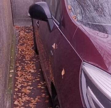 Красный Рено Гранд Сценик, объемом двигателя 1.6 л и пробегом 299 тыс. км за 9799 $, фото 5 на Automoto.ua