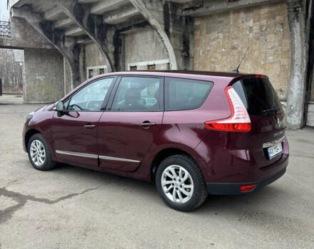 Червоний Рено Гранд Сценік, об'ємом двигуна 1.6 л та пробігом 280 тис. км за 7500 $, фото 4 на Automoto.ua