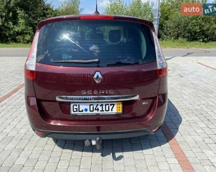 Красный Рено Гранд Сценик, объемом двигателя 1.5 л и пробегом 265 тыс. км за 8800 $, фото 4 на Automoto.ua