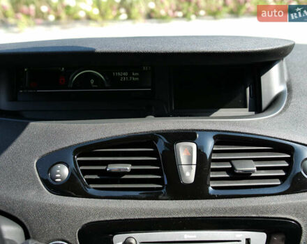 Красный Рено Гранд Сценик, объемом двигателя 1.5 л и пробегом 119 тыс. км за 12950 $, фото 35 на Automoto.ua