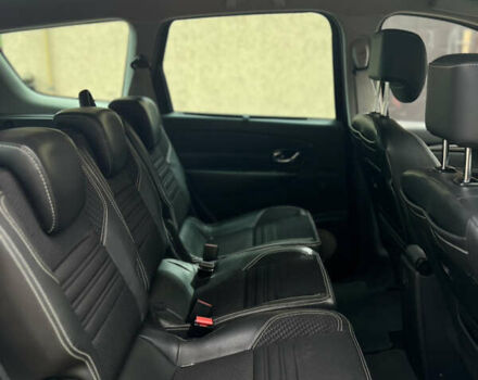 Красный Рено Гранд Сценик, объемом двигателя 1.6 л и пробегом 181 тыс. км за 10500 $, фото 39 на Automoto.ua