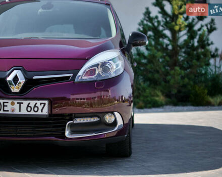 Красный Рено Гранд Сценик, объемом двигателя 1.5 л и пробегом 119 тыс. км за 12950 $, фото 18 на Automoto.ua