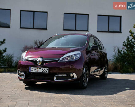 Красный Рено Гранд Сценик, объемом двигателя 1.5 л и пробегом 119 тыс. км за 12950 $, фото 7 на Automoto.ua