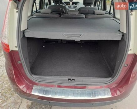 Красный Рено Гранд Сценик, объемом двигателя 1.5 л и пробегом 208 тыс. км за 9500 $, фото 25 на Automoto.ua