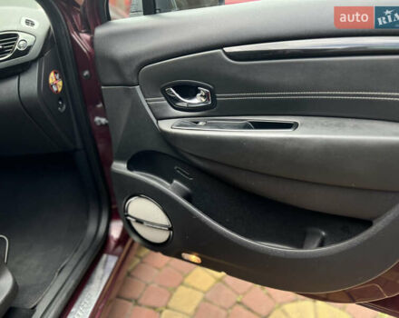 Красный Рено Гранд Сценик, объемом двигателя 1.6 л и пробегом 181 тыс. км за 10500 $, фото 29 на Automoto.ua