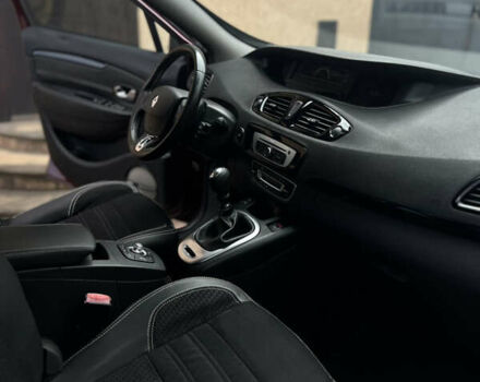 Красный Рено Гранд Сценик, объемом двигателя 1.6 л и пробегом 181 тыс. км за 10500 $, фото 27 на Automoto.ua