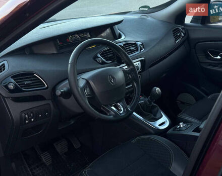 Красный Рено Гранд Сценик, объемом двигателя 1.46 л и пробегом 290 тыс. км за 10300 $, фото 11 на Automoto.ua