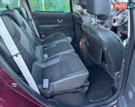 Красный Рено Гранд Сценик, объемом двигателя 1.5 л и пробегом 202 тыс. км за 9350 $, фото 74 на Automoto.ua