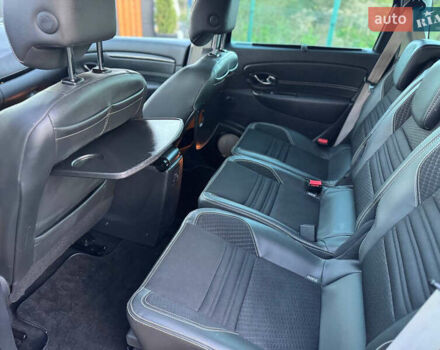 Красный Рено Гранд Сценик, объемом двигателя 1.5 л и пробегом 202 тыс. км за 9350 $, фото 70 на Automoto.ua