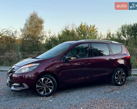 Красный Рено Гранд Сценик, объемом двигателя 1.5 л и пробегом 202 тыс. км за 9350 $, фото 22 на Automoto.ua