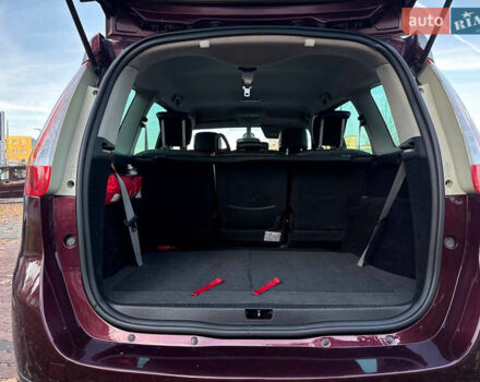 Красный Рено Гранд Сценик, объемом двигателя 1.46 л и пробегом 290 тыс. км за 10300 $, фото 7 на Automoto.ua