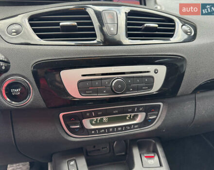 Червоний Рено Гранд Сценік, об'ємом двигуна 1.5 л та пробігом 181 тис. км за 10400 $, фото 27 на Automoto.ua