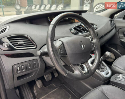 Червоний Рено Гранд Сценік, об'ємом двигуна 1.5 л та пробігом 181 тис. км за 10400 $, фото 24 на Automoto.ua