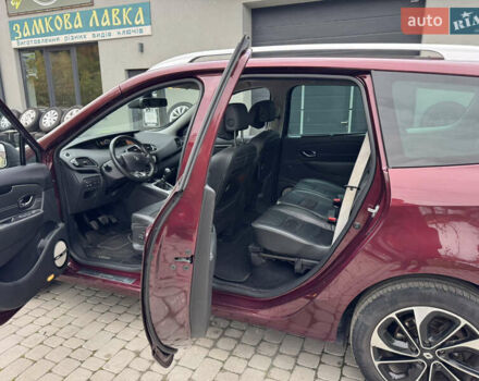 Червоний Рено Гранд Сценік, об'ємом двигуна 1.5 л та пробігом 181 тис. км за 10400 $, фото 16 на Automoto.ua