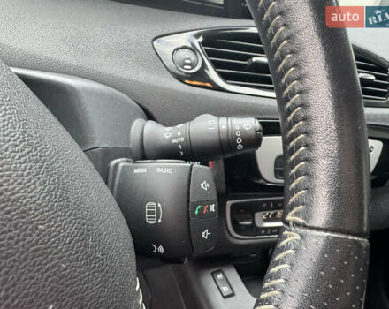 Червоний Рено Гранд Сценік, об'ємом двигуна 1.5 л та пробігом 181 тис. км за 10400 $, фото 34 на Automoto.ua
