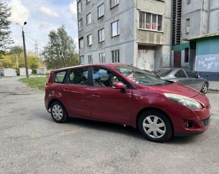 Красный Рено Гранд Сценик, объемом двигателя 1.9 л и пробегом 286 тыс. км за 5450 $, фото 5 на Automoto.ua
