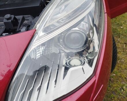 Красный Рено Гранд Сценик, объемом двигателя 1.4 л и пробегом 202 тыс. км за 5750 $, фото 5 на Automoto.ua