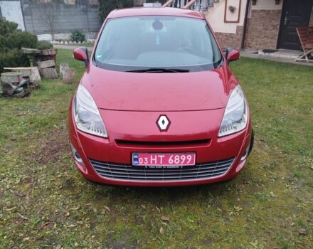Красный Рено Гранд Сценик, объемом двигателя 1.4 л и пробегом 202 тыс. км за 5750 $, фото 3 на Automoto.ua