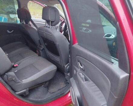 Красный Рено Гранд Сценик, объемом двигателя 1.4 л и пробегом 202 тыс. км за 5750 $, фото 4 на Automoto.ua