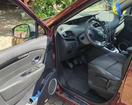 Червоний Рено Гранд Сценік, об'ємом двигуна 1.5 л та пробігом 186 тис. км за 8900 $, фото 9 на Automoto.ua