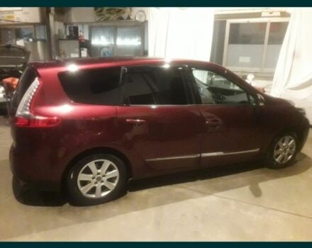 Червоний Рено Гранд Сценік, об'ємом двигуна 0 л та пробігом 335 тис. км за 7850 $, фото 1 на Automoto.ua