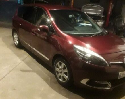 Червоний Рено Гранд Сценік, об'ємом двигуна 0 л та пробігом 335 тис. км за 7850 $, фото 7 на Automoto.ua