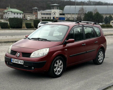 Красный Рено Гранд Сценик, объемом двигателя 2 л и пробегом 270 тыс. км за 3000 $, фото 1 на Automoto.ua