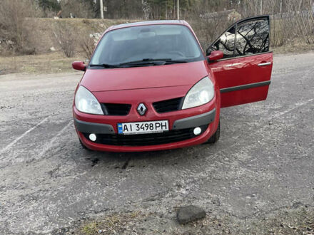 Рено Гранд Сценік 2008 у Києві на Automoto.ua Червоний Рено Гранд Сценік, об'ємом двигуна 1.9 л та пробігом 286 тис. км за 6299 $, фото 1 на Automoto.ua