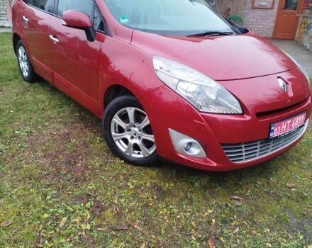 Червоний Рено Гранд Сценік, об'ємом двигуна 1.4 л та пробігом 202 тис. км за 5750 $, фото 1 на Automoto.ua