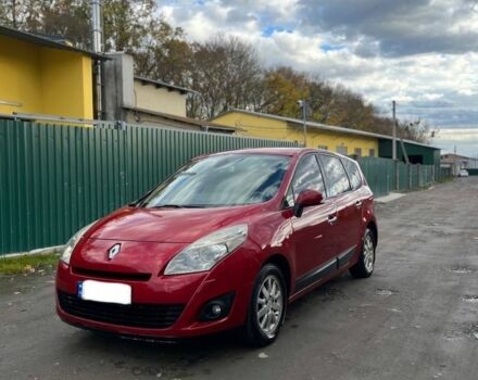 Красный Рено Гранд Сценик, объемом двигателя 1.4 л и пробегом 210 тыс. км за 3850 $, фото 1 на Automoto.ua