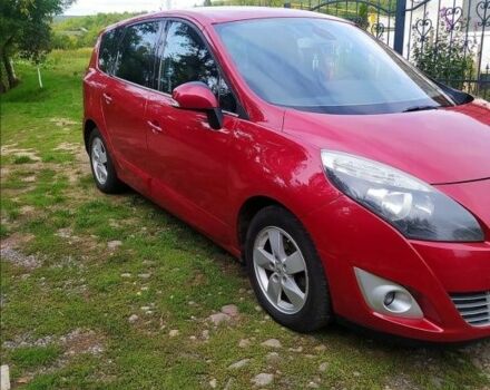 Красный Рено Гранд Сценик, объемом двигателя 1.5 л и пробегом 230 тыс. км за 6800 $, фото 1 на Automoto.ua