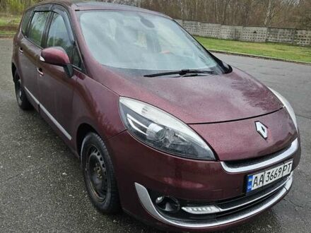 Красный Рено Гранд Сценик, объемом двигателя 1.46 л и пробегом 270 тыс. км за 9900 $, фото 1 на Automoto.ua