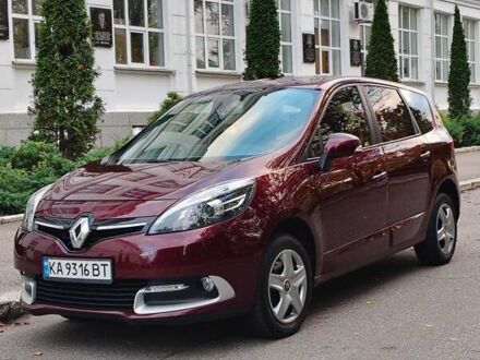 Рено Гранд Сценик 2014 в Белой Церкве на Automoto.ua Красный Рено Гранд Сценик, объемом двигателя 1.5 л и пробегом 281 тыс. км за 7999 $, фото 1 на Automoto.ua