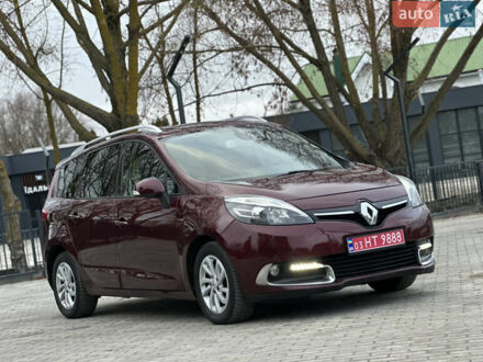Червоний Рено Гранд Сценік, об'ємом двигуна 1.6 л та пробігом 262 тис. км за 8900 $, фото 1 на Automoto.ua