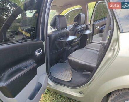 Рено Гранд Сценик, объемом двигателя 2 л и пробегом 275 тыс. км за 5200 $, фото 8 на Automoto.ua