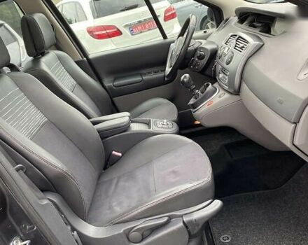 Рено Гранд Сценик, объемом двигателя 2 л и пробегом 264 тыс. км за 5899 $, фото 29 на Automoto.ua