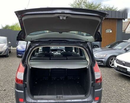 Рено Гранд Сценик, объемом двигателя 2 л и пробегом 264 тыс. км за 5899 $, фото 24 на Automoto.ua