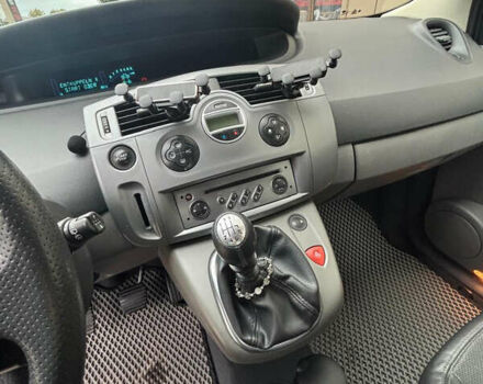 Рено Гранд Сценик, объемом двигателя 1.9 л и пробегом 192 тыс. км за 6700 $, фото 7 на Automoto.ua