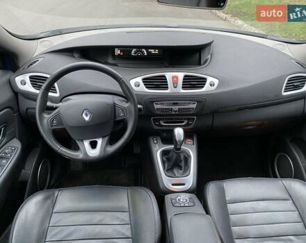 Рено Гранд Сценик, объемом двигателя 2 л и пробегом 200 тыс. км за 7999 $, фото 15 на Automoto.ua